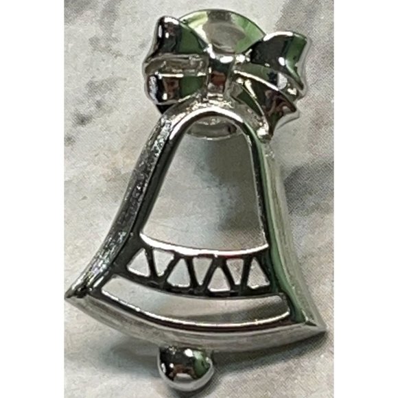 Vintage Avon Silver Bell Christmas Pin Brooch Silver Tone Bow - Picture 4 of 5